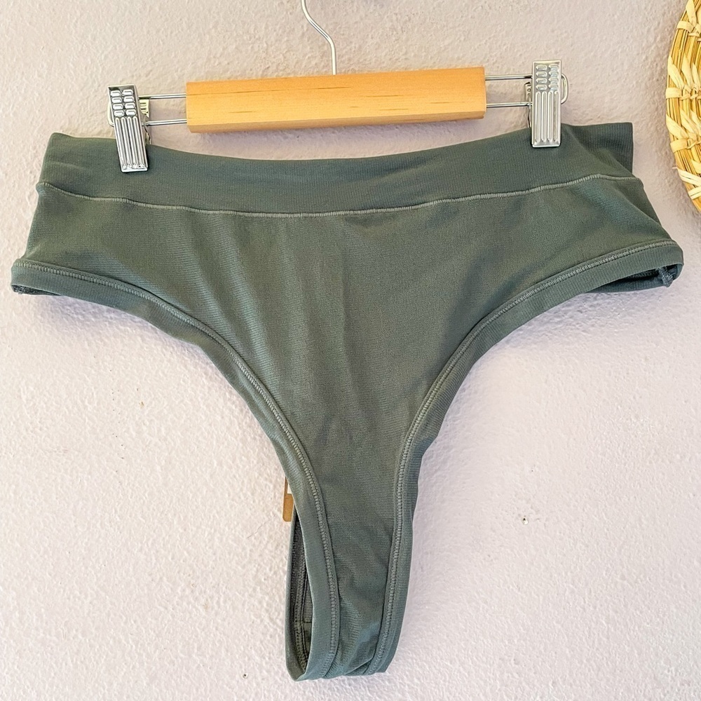SKIMS Underwear Undie Set Size 4X - Picture 2 of 8